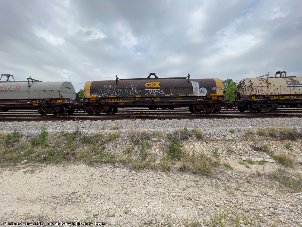 CSXT 495212